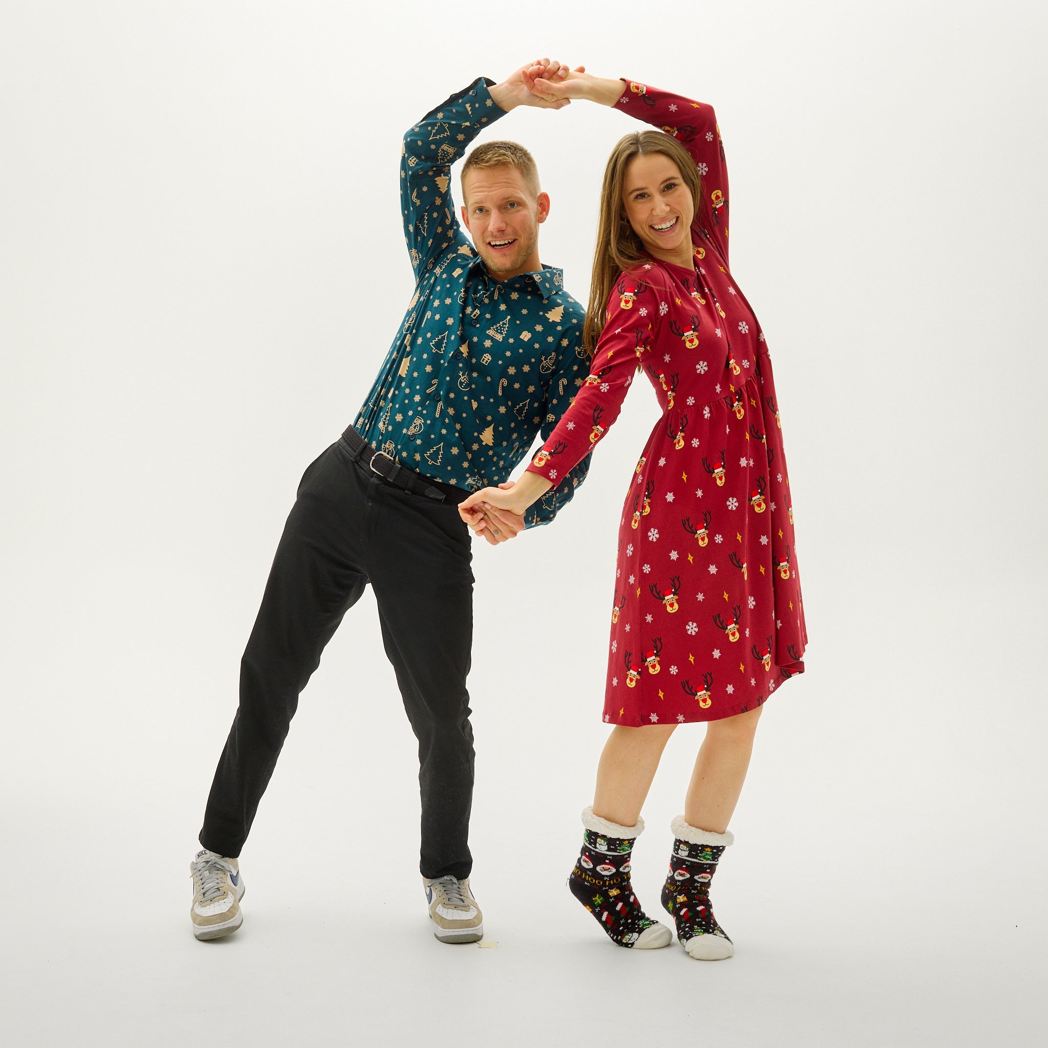 Rudolph's Christmas Dress - Dam.