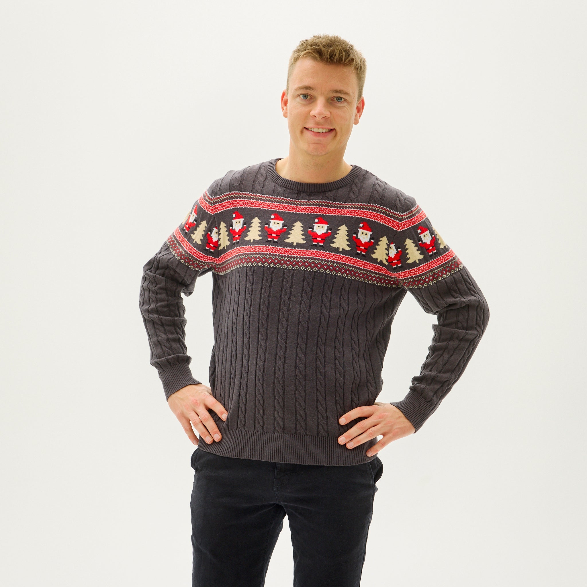 Santa's Cable Knit Sweater - Herr.